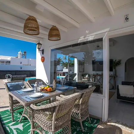 Amigo Villa *